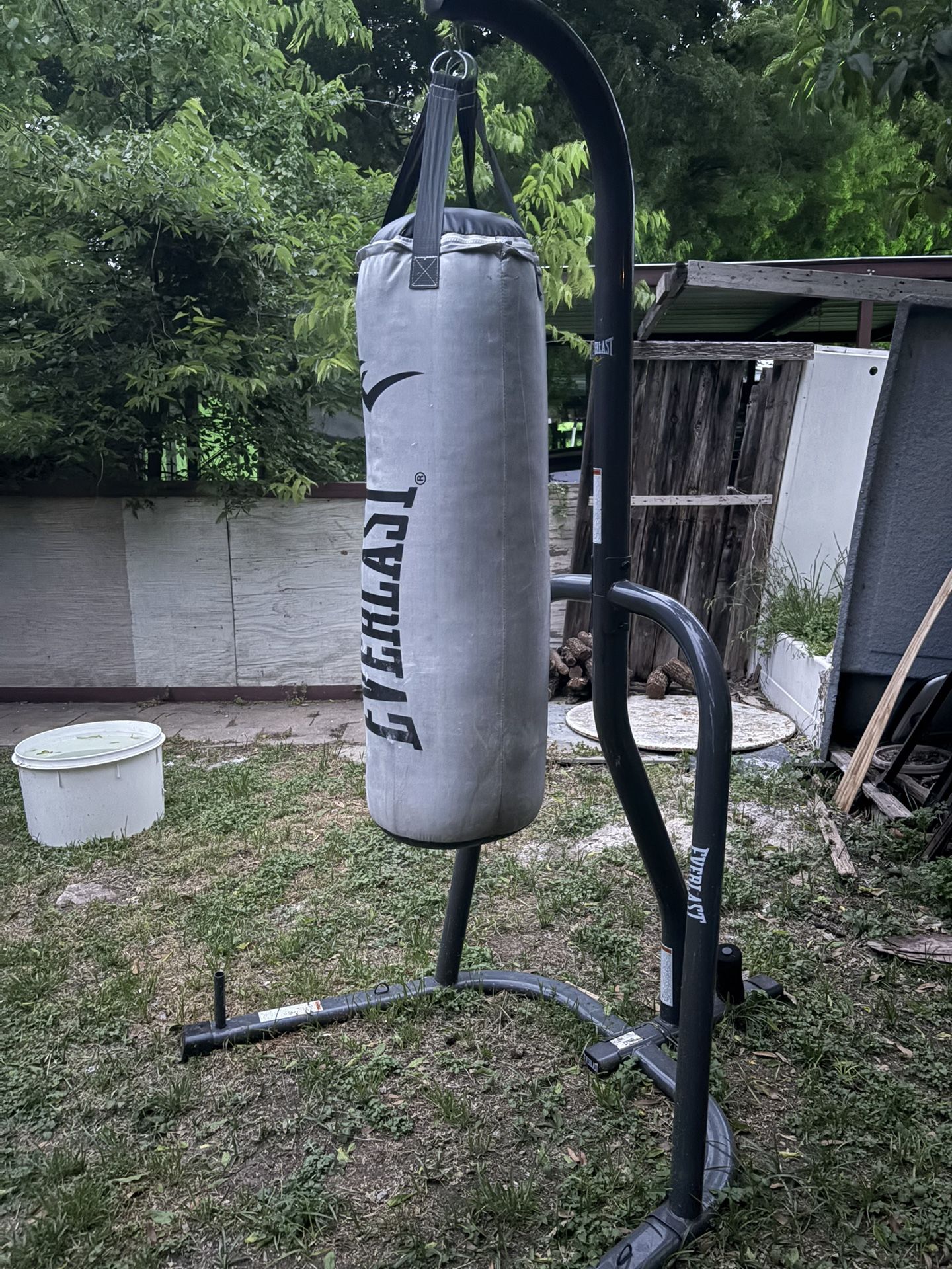 Brand EVERLAST COLOR GREY 8 feet high