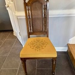 Vintage chair $10