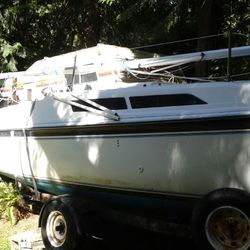 Macgregor Sailboat 26’