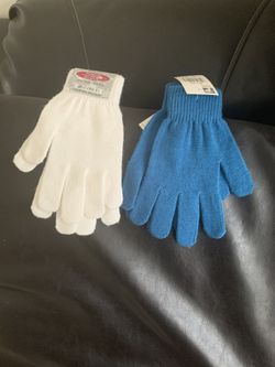 2 pair of gloves