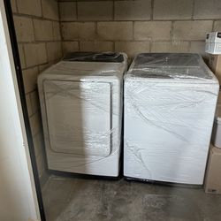 1 yr Samsung washer and gas dryer