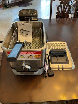T-fal Ultimate EZ Clean Stainless Steel Deep Fryer with Basket 3.5 Liter  Oil and 2.6 Pound Food Capacity 1700 Watts Oil Filtration, Temp Control