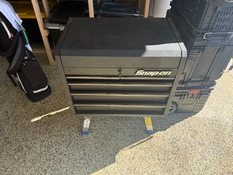 Husky locking 5 drawer tool chest
