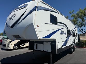 2015 Eclipse Attitude 5th Wheel Toy Hauler