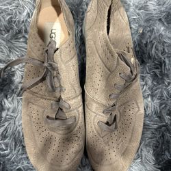 Women's UGGs, size 11