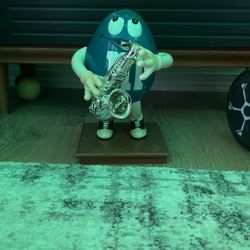 Rare M&MS Dispensary 