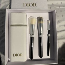 Dior Brushes $60 NEW in Box
