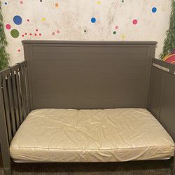 Toddler bed with mattress 