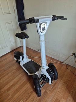 NEW ILARK DOOHAN THREE WHEEL ELECTRIC SCOOTER MOBILITY