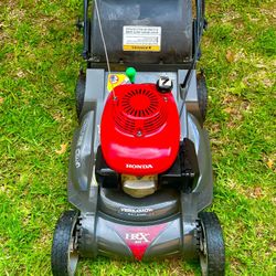 HONDA Self Propelled Lawn Mower HRX 217 with Select Drive Control 21 in. Variable Speed 4-in-1