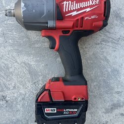 Milwaukee 2767-20 1/2" High Torque Impact Wrench w/ 48-11-1828 (tel:48-11-1828) 18V 3Ah Battery