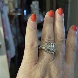 Beautiful Wedding/Engagement Ring Various Sizes 14K Gold Plated With Zircon Stones