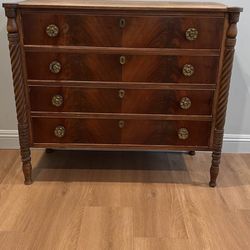 Vintage Dresser With Spindle Legs 