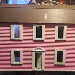 Wood Dollhouse