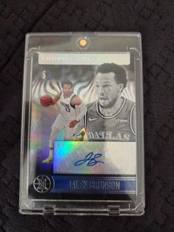 Jalen Brunson Trophy Collection Auto Basketball Card