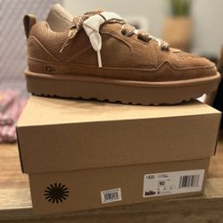 Women’s Uggs  Chestnut Lowmel Sneaker size 10