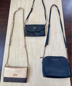 Crossbody bags-Mk- Guess