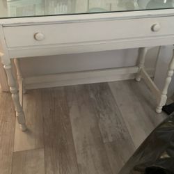 White  Desk / Glass Top