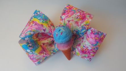 LOVELY BOUTIQUE STYLE BOWS