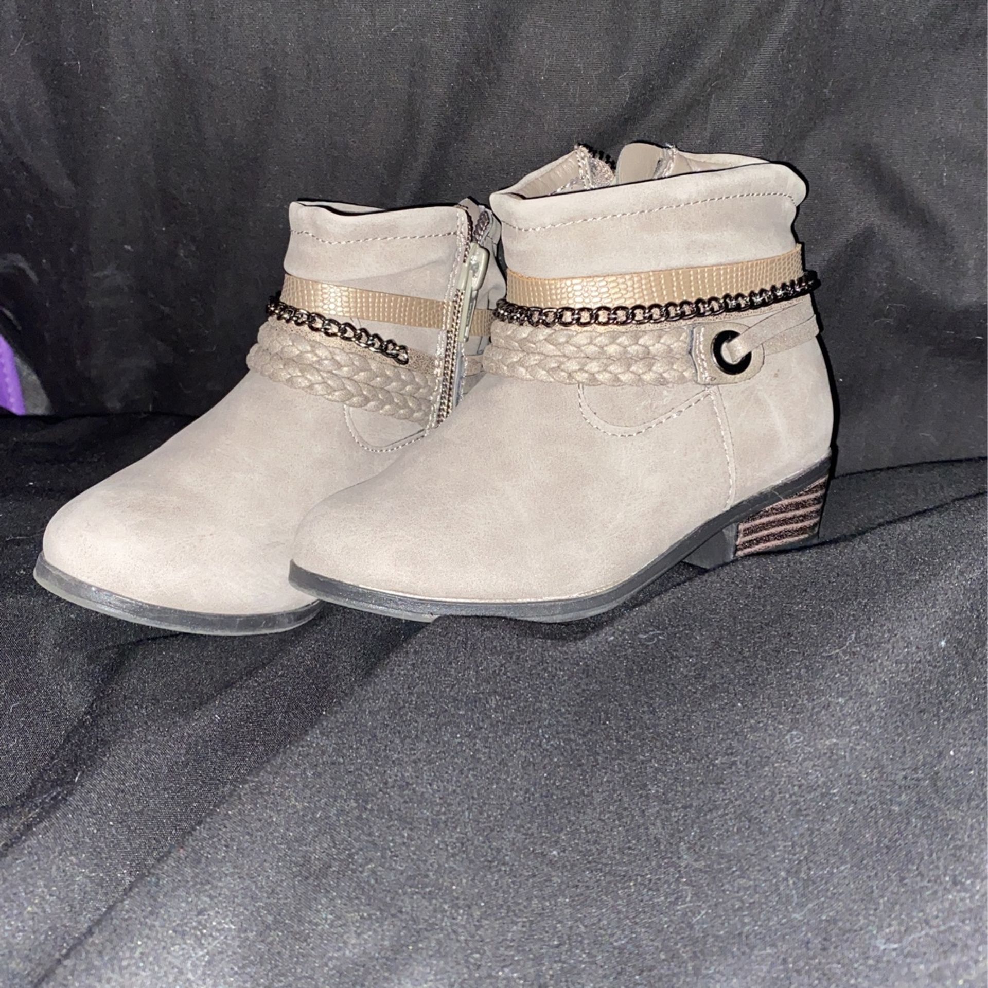 Wonder Nation Boots Sz 8