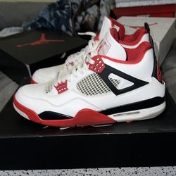 Air Jordan 4