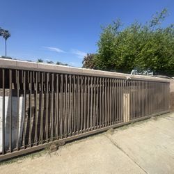 Gate