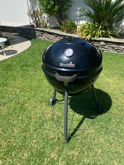 Very Gd. Cond. CharBroil Charcoal BQ  W/ Utensils