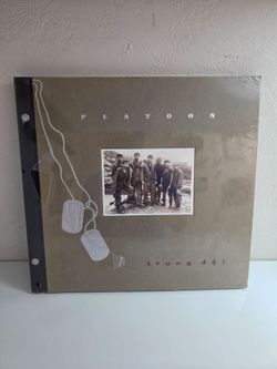 Platoon Laserdisc trung doi-Pioneer Special Edition Set!-Script!-Book! (new and sealed)