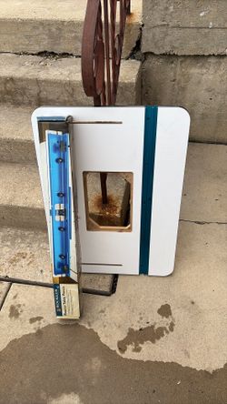 Rocker router table and fence.