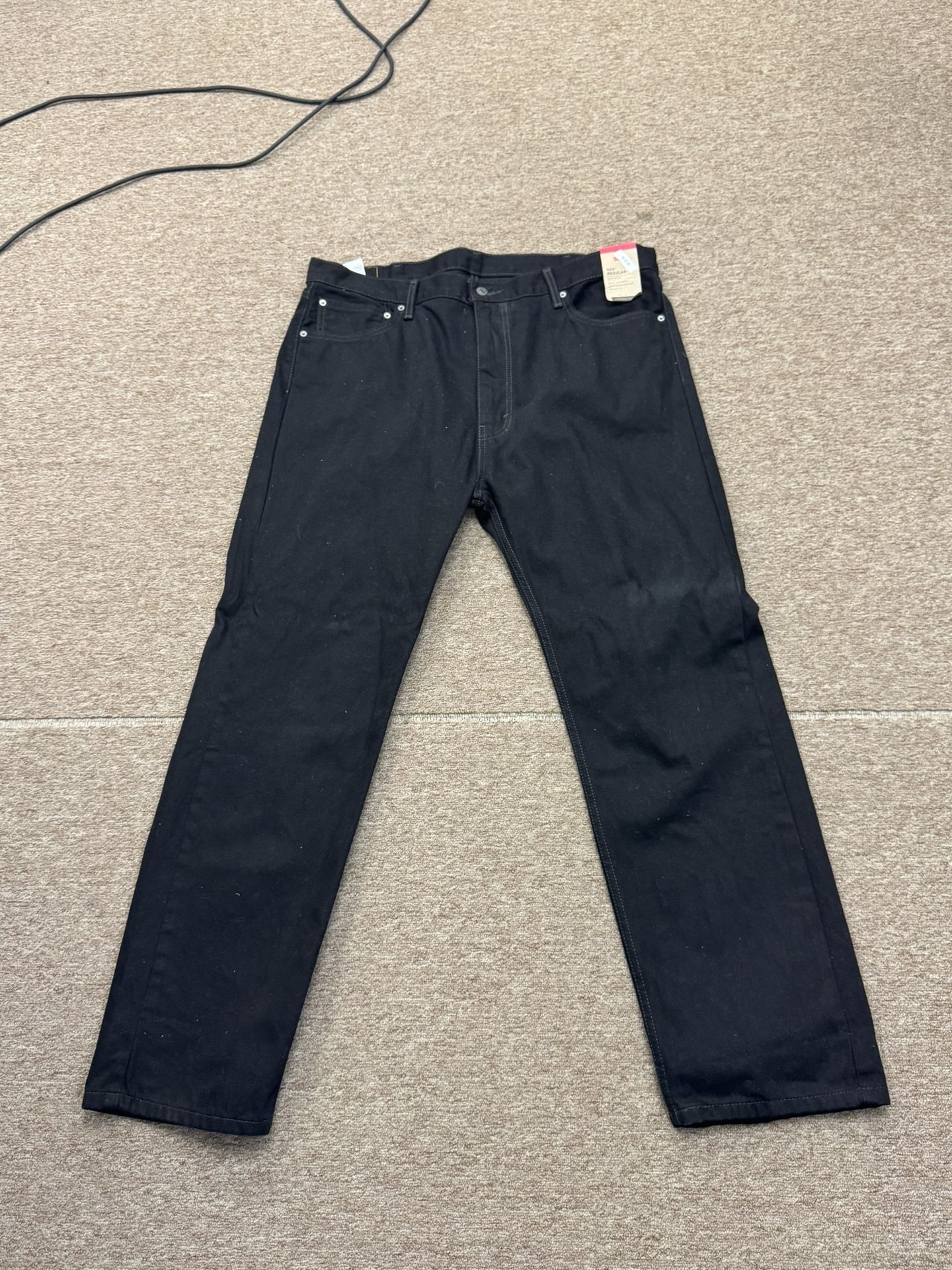 LEVI JEANS