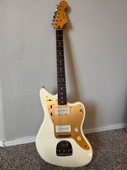 Fender J Mascis Jazzmaster guitar