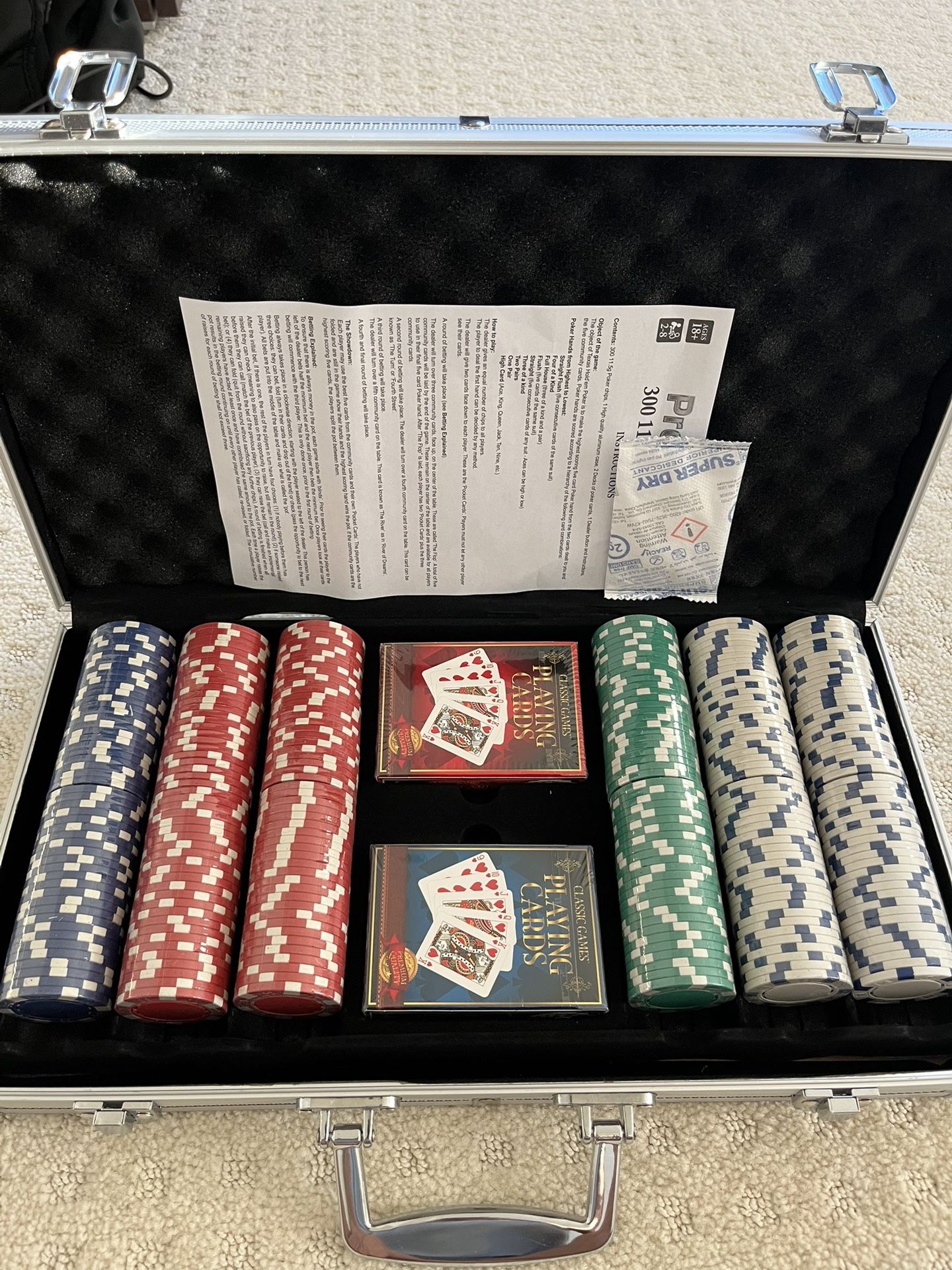 Poker Chip Set - 300PCS Poker Chips with Aluminum Case, 11.5 Gram Chips