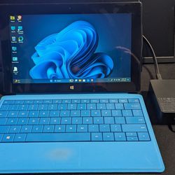 Microsoft Surface Pro 2 - Windows 11 23H2 - I'm open to reasonable offers 