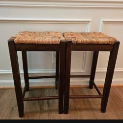 24" Wicker/Rattan
Counter Stools.
