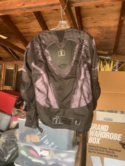 Icon Motorcycle Jacket- Large w/ Alpine Gloves included.