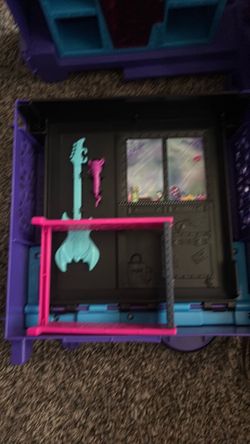 Monster high food truck