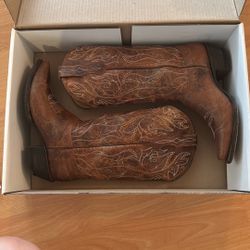 Idyllwind Woman’s Sweet Tea Western Boots- Snip Toe