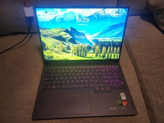 Lenovo legion slim 5 (w/ upgraded NVMe 2TB SSD)