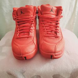 Air Jordan 12 Retro "Gym Red" – Near Deadstock Condition - Size 8.5 