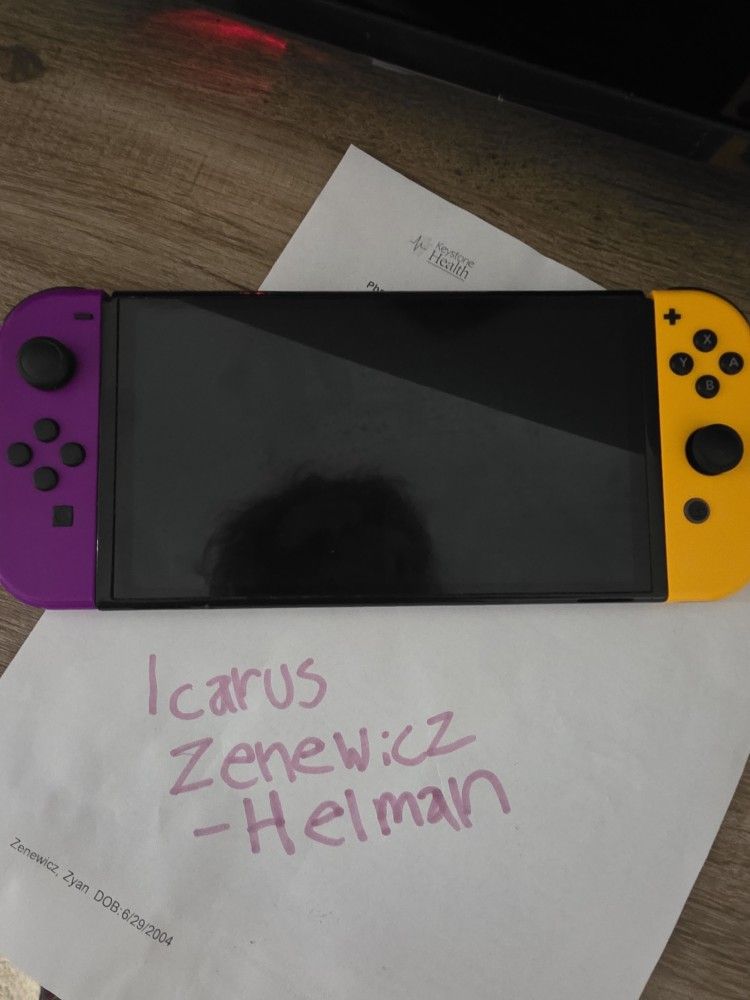 Nintendo Switch OLED + Sonic Forces