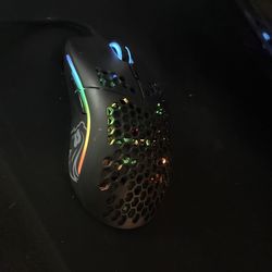 RGB Honeycomb Gaming Mouse – Lightweight – Works Perfect