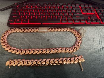 rose gold cuban set with a diamond cross ring