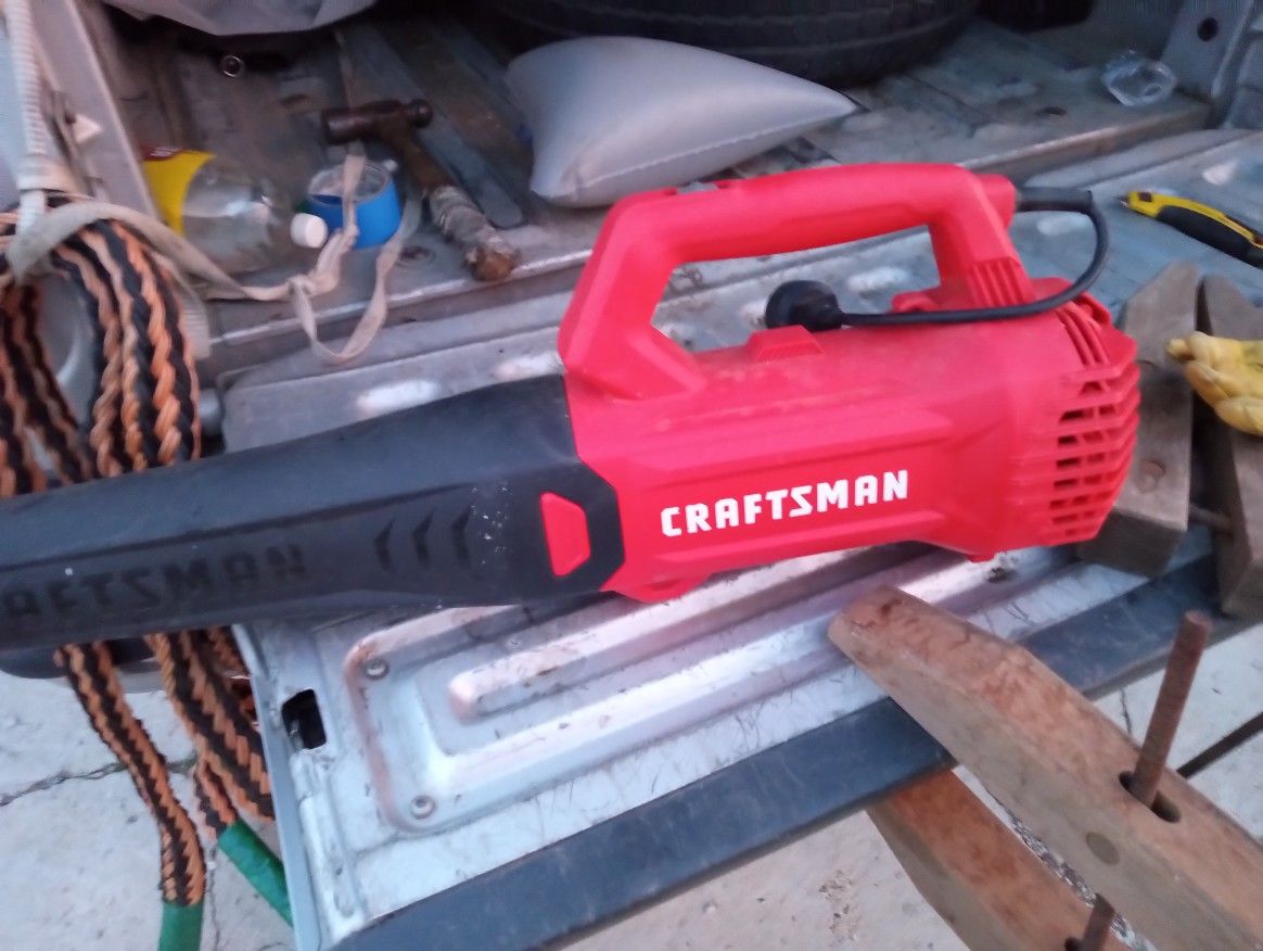 Electric Craftsman Blower Barely Used