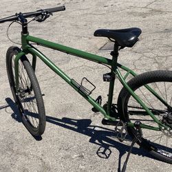 Kona Unit X. 8 Speed Medium-large With Hydraulic Disc Brakes 