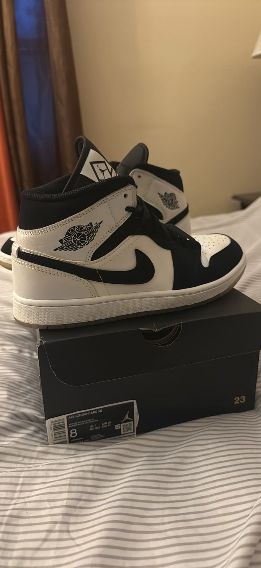 Jordan 1 Diamond short, Worn 3 Times, With OG box