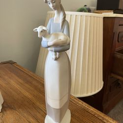 Lladro Girl with Lamb #4505 Figurine