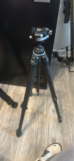 Tri pod