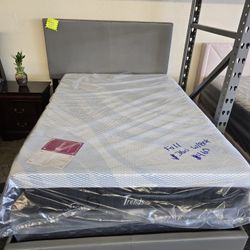 FULL OR QUEEN NEW MEMORY FOAM MATTRESS 10"IN THICK 