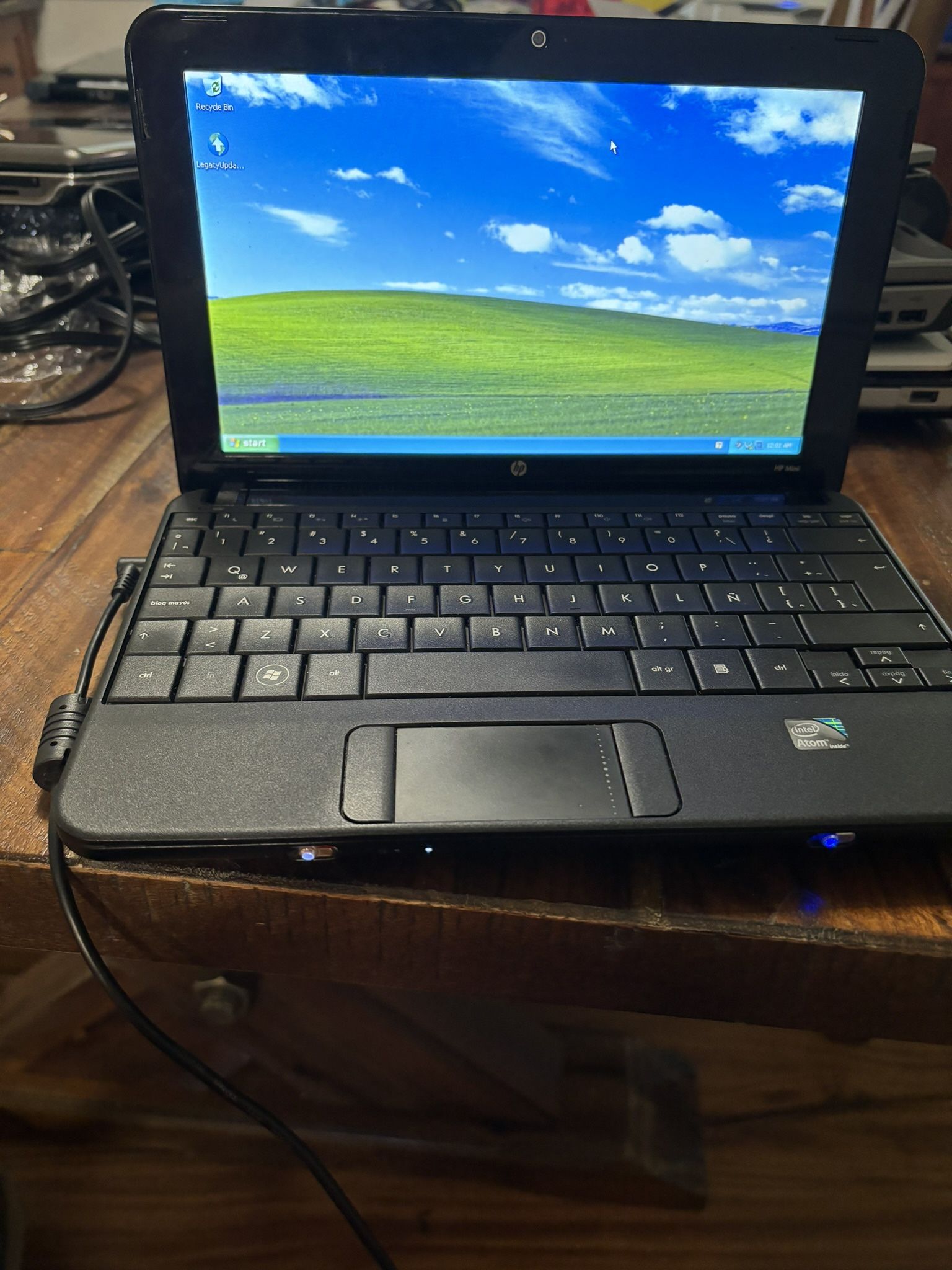 hp mini 110 laptop (works) 2009