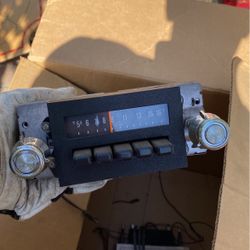 Ford Classic Car Radio